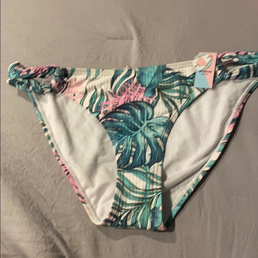 Tropical bikini bottom